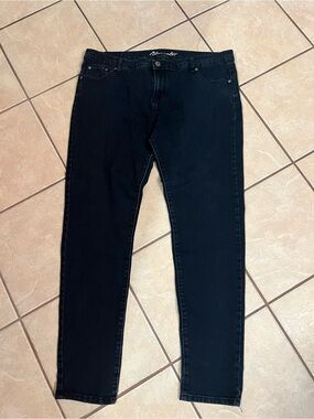 BlueNotes women’s low rise super skinny jean Lauren 36/32